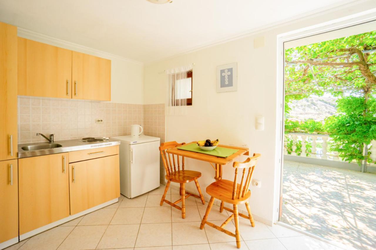 Apartment Coral Метайна Экстерьер фото